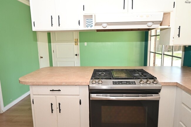 Foto del edificio - 1110 Rosemary Dr