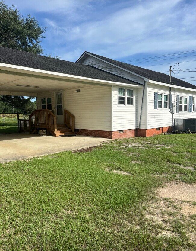 Foto del edificio - 3810 Bluff Rd