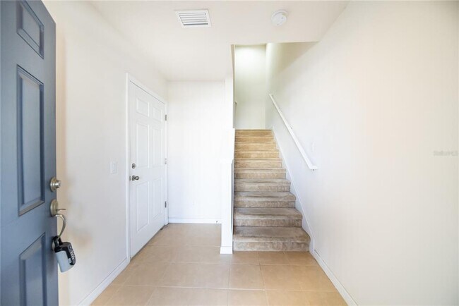 Foto del edificio - 980 Lakefront Village Dr