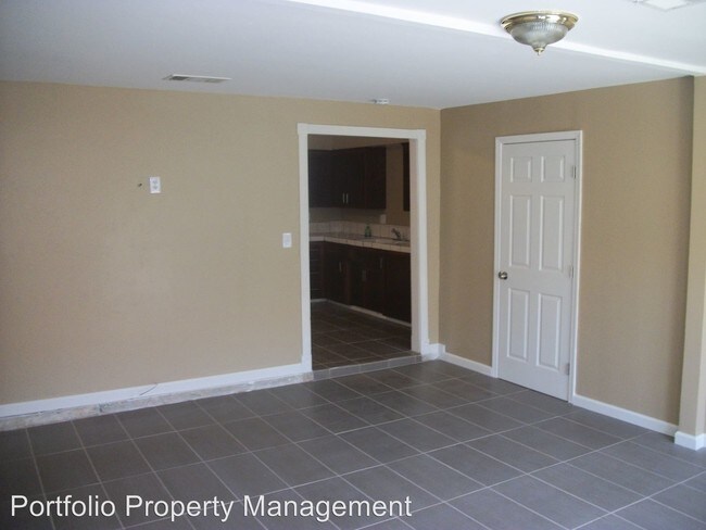 Foto del edificio - 5609 Appletree Ln