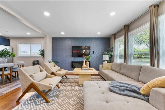 Foto del edificio - 624 Norfolk Ave