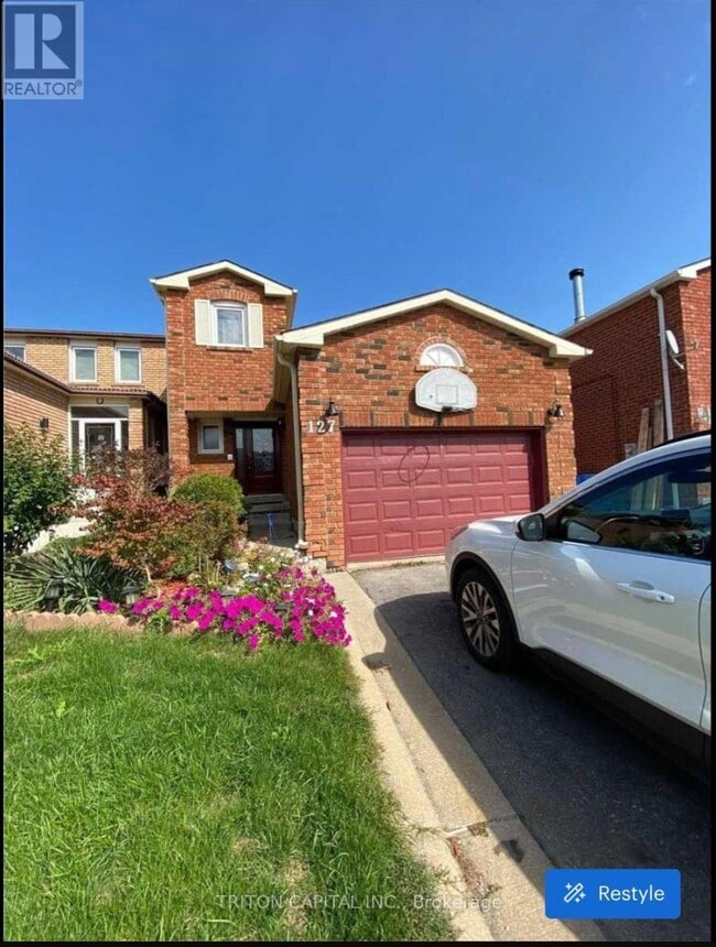 Building Photo - 127 Woodcroft Ln