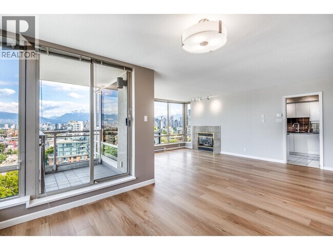 Photo du bâtiment - 1590 W 8th Ave