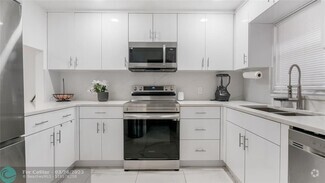 Building Photo - 9441 Live Oak Pl