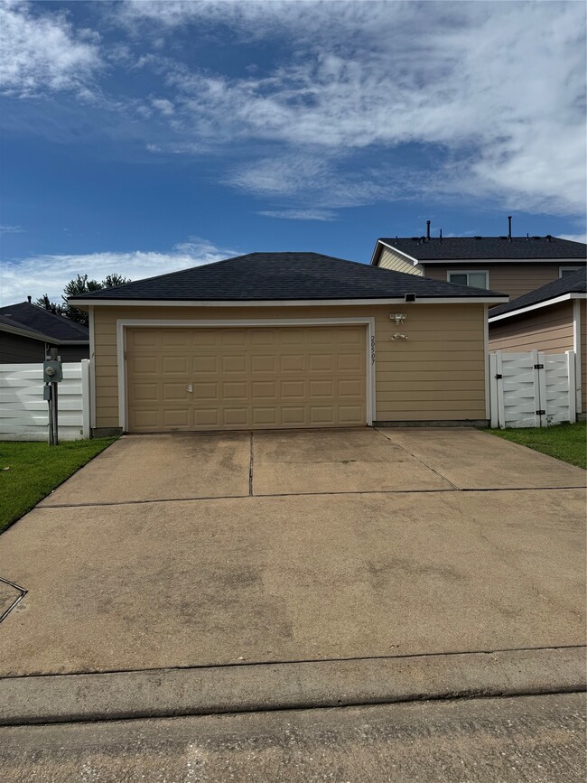 Building Photo - 20507 Providence Point Dr