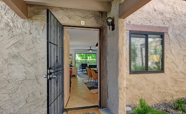 Building Photo - Serene Oasis Condo in Palm Springs