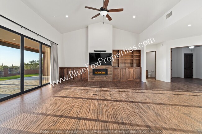 Foto del edificio - 13037 N Red Quail Pl