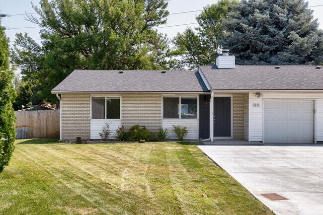 Building Photo - Complete Remodel near Boise River _ Pet Friendly!