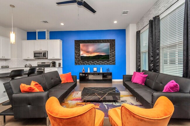 Building Photo - 3646 1/2 Griggs Rd