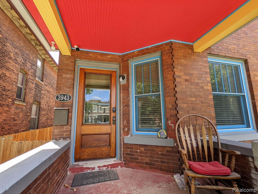 Foto principal - 3943 Commonwealth St