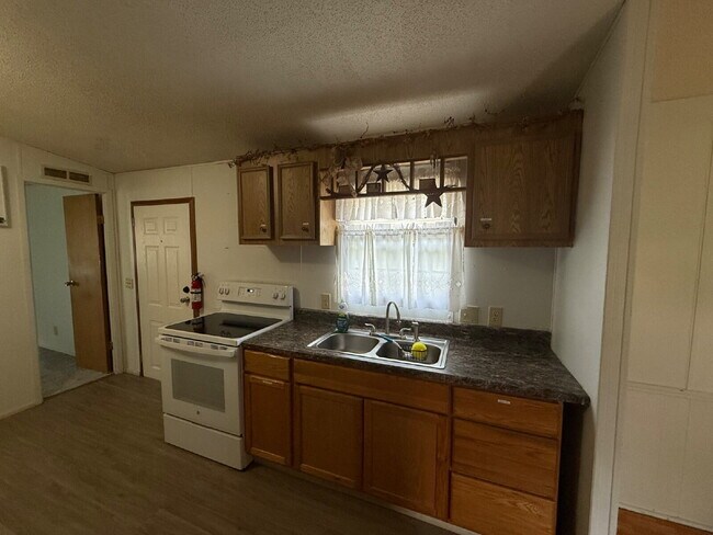 Foto del edificio - 2 Bedroom / 2 Bathroom Mobile Home in high...