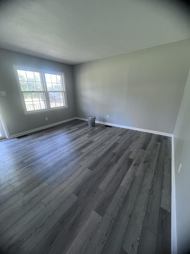 Foto del edificio - 2548 Park Rd Ext