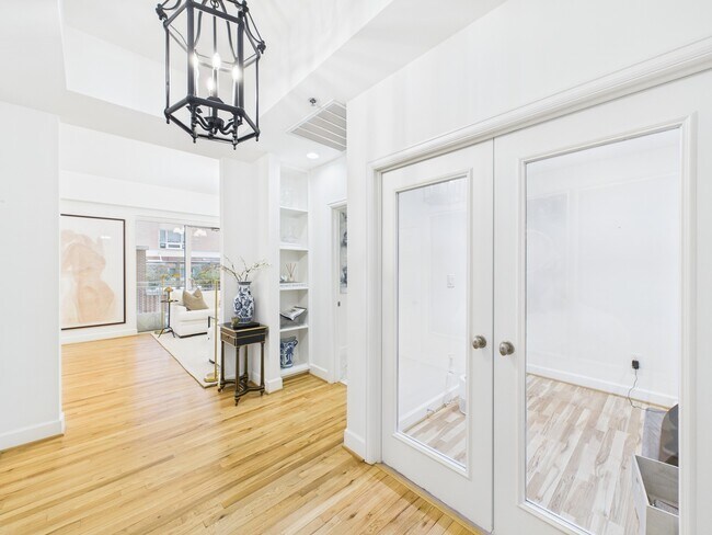 Foto del edificio - 2520 Robinhood St