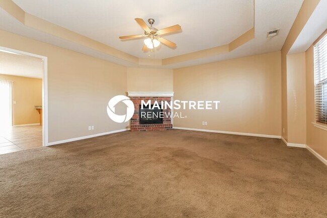 Building Photo - 3 Bedroom Pet-Friendly Home in Raymore, MO with Main Street Renewal