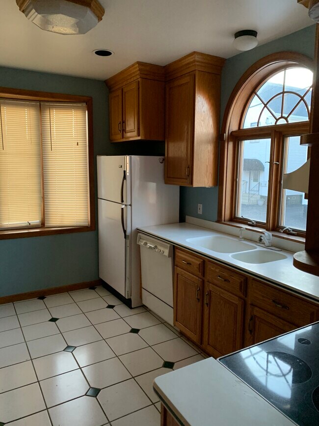 Foto del edificio - 50 Saranac Ave