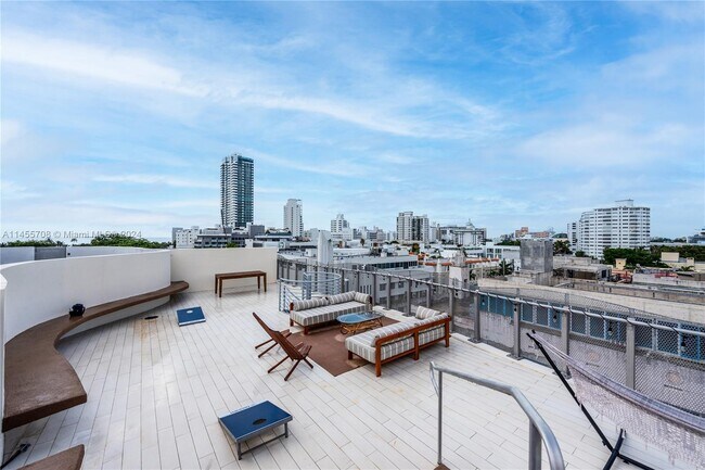 Foto del edificio - 2100 Park Ave