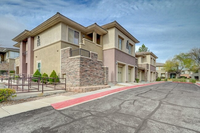 Foto del edificio - 673 Peachy Canyon Cir