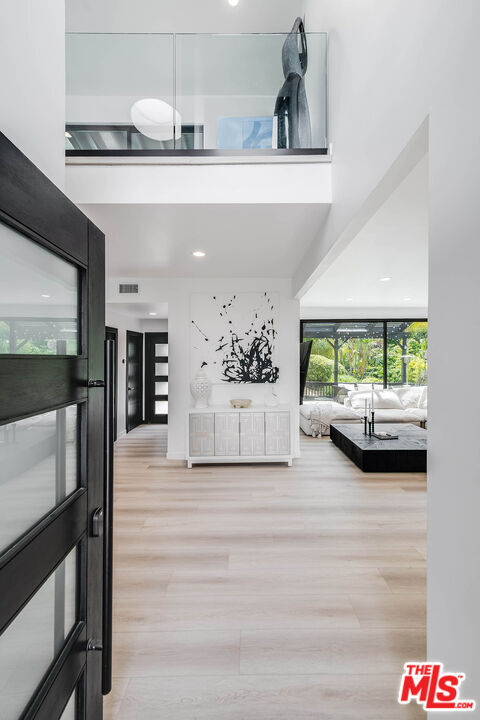 Building Photo - 4961 Marmol Dr