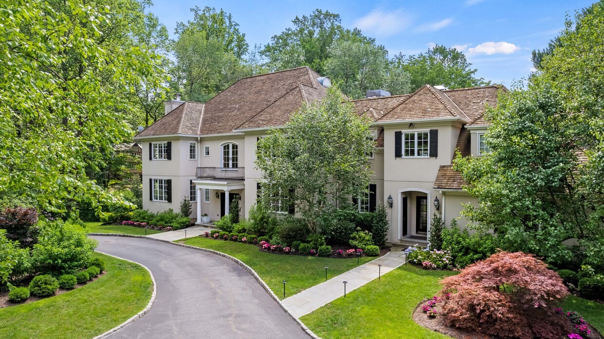 Photo - 4220 Purchase St (Harrison, NY)