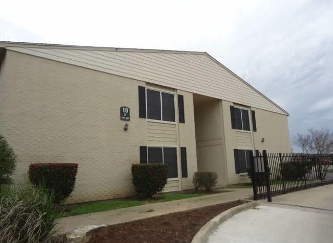 Building Photo - Sage Creek Apartments