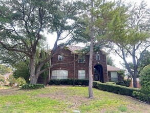 Building Photo - 204 Devonshire Ct