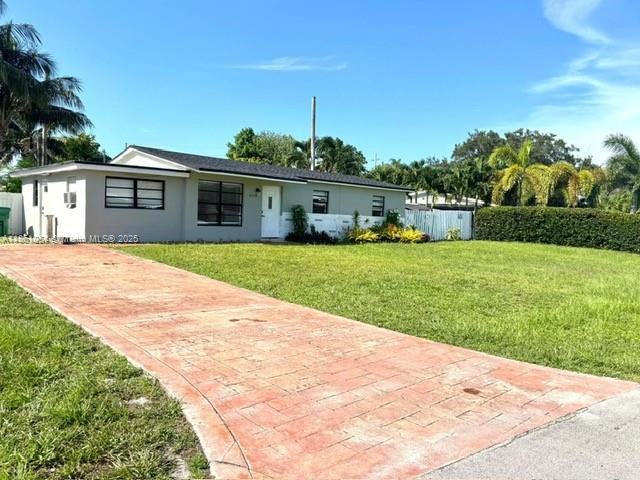 Foto principal - 4119 SW 49th St