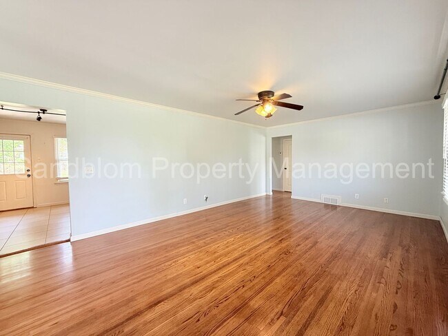 Foto del edificio - For Lease | Midtown Tulsa | Available Now!
