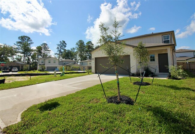 Foto del edificio - 8411 Sweet Cherry Ln