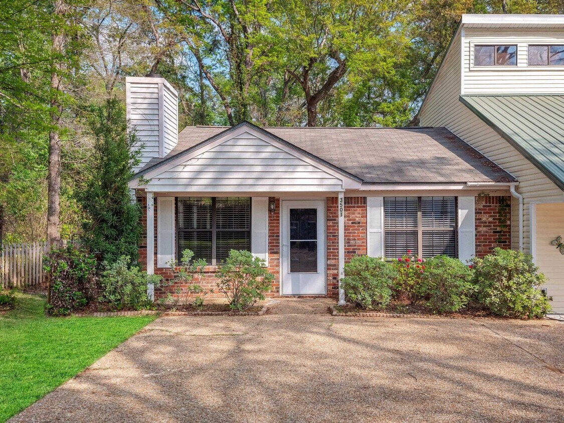 3501 Sedona Loop, Tallahassee, FL 32308 Townhome Rentals in
