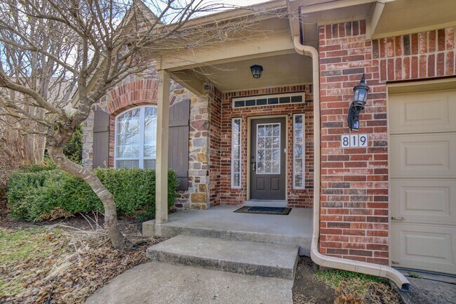 Foto del edificio - 5 Bed | 2.5 Baths | Broken Arrow