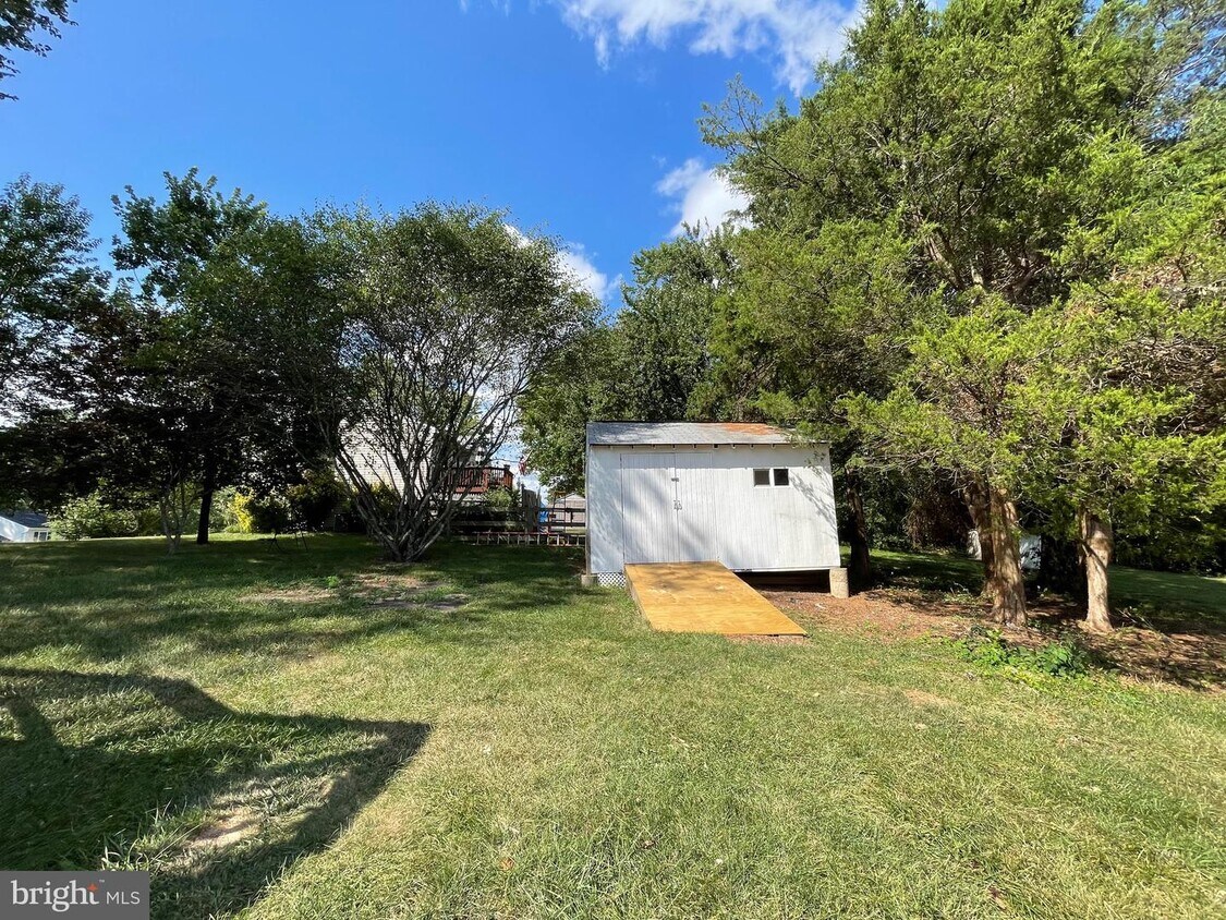 Primary Photo - 7219 Ford Hollow Dr