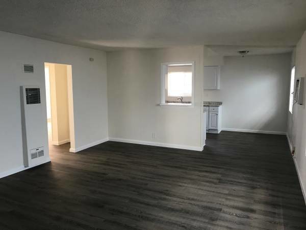 Foto del edificio - 755 E Pine St