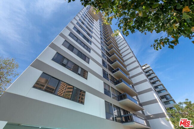 Foto del edificio - 10445 Wilshire Blvd