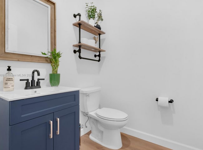 Building Photo - 2444 SE 24th Ave