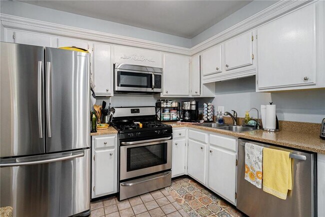 Foto del edificio - 3813 Paces Ferry W