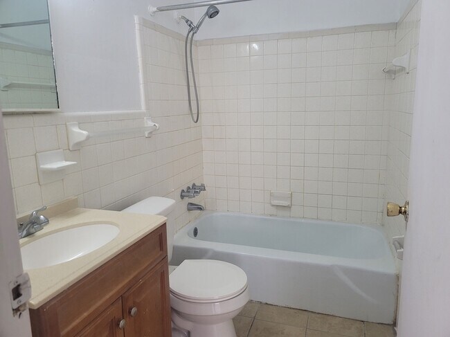 Foto del edificio - 317 E Florida St