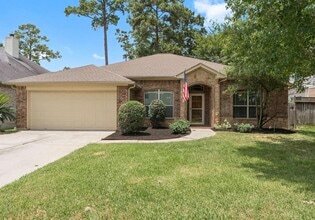 Building Photo - 12822 Lakeshore Dr