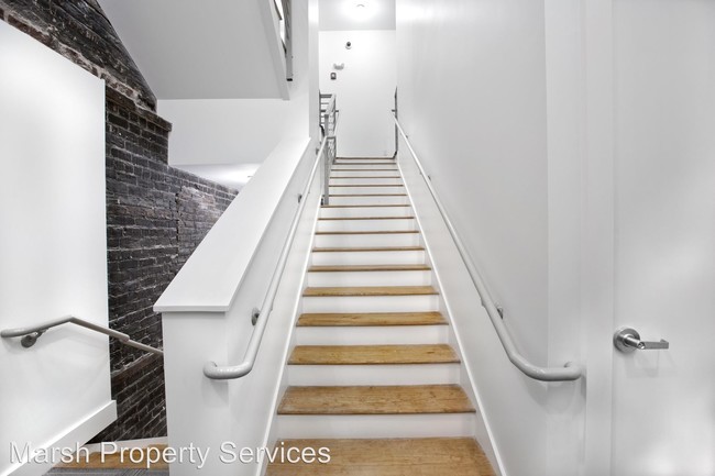 Foto del edificio - 219 W Broughton St