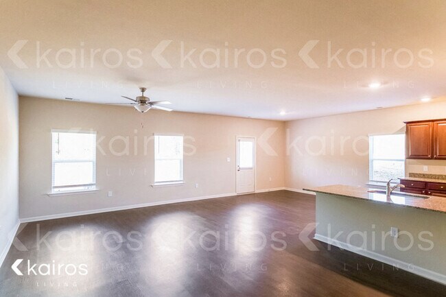 Foto del edificio - 1139 Freedom Pkwy