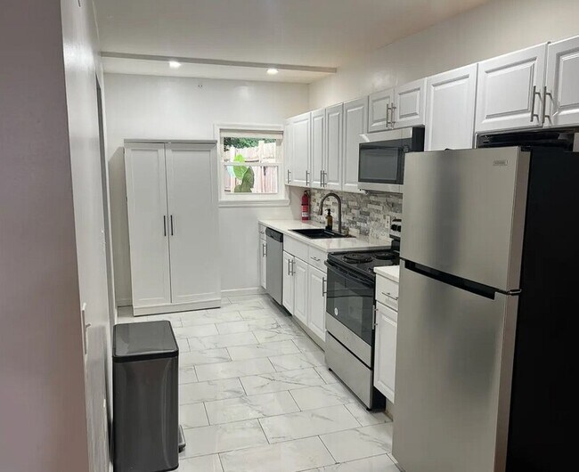 Foto del edificio - 1918 N 6th St