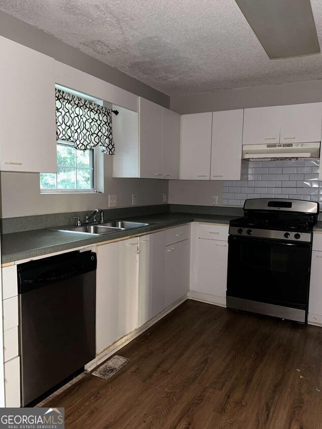 Building Photo - 1331 Colt Ridge Dr SE