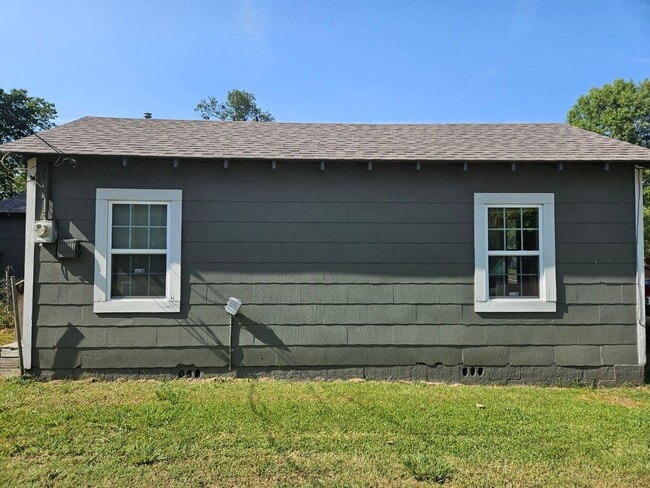 Building Photo - Energy Efficient