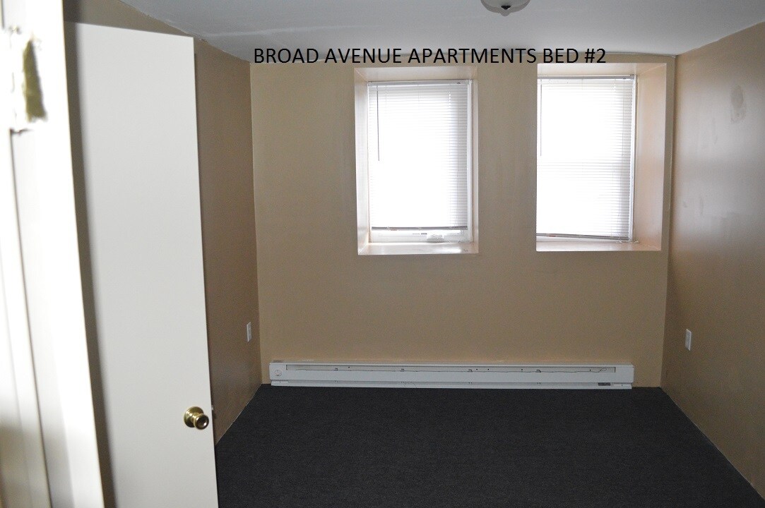 Primary Photo - 2213 Broad Ave