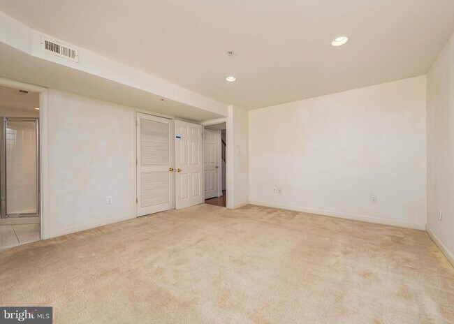Foto del edificio - 8908 Serenity View Dr