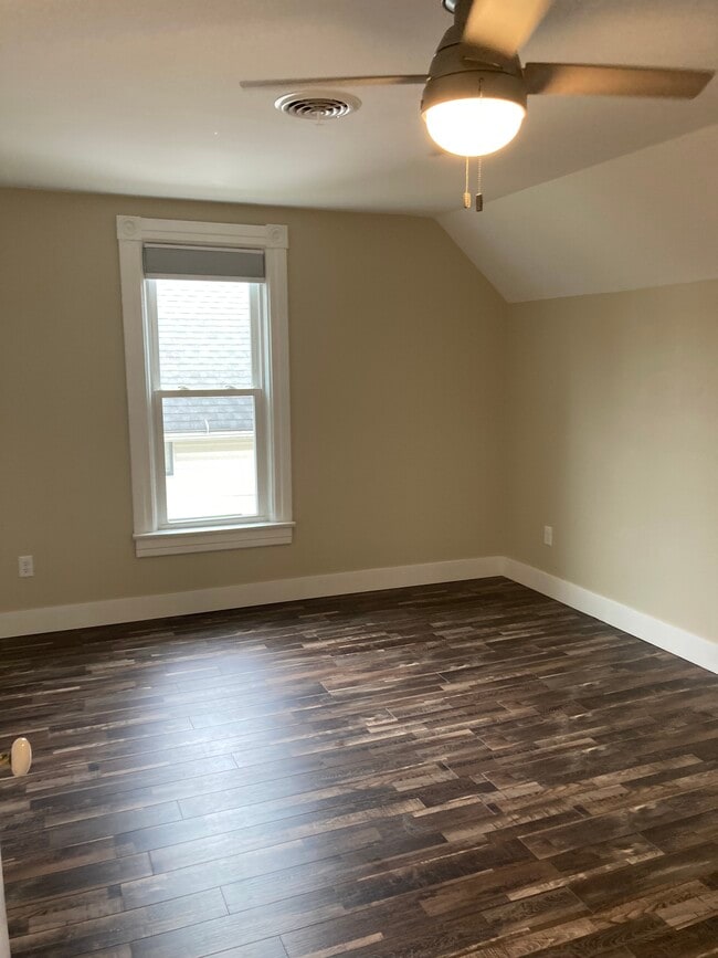 Bedroom 1 - 916 Harrison Ave