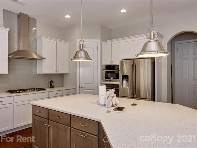 Foto del edificio - 14022 Salem Ridge Rd