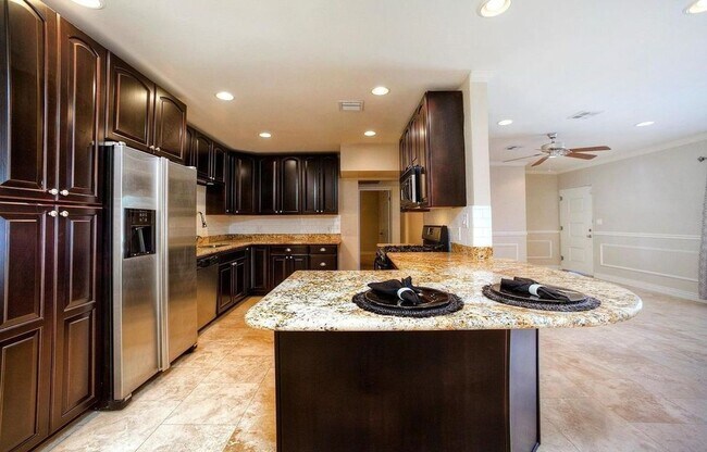 Foto del edificio - Spectacular North/Central 4Bed/2Ba Home!!