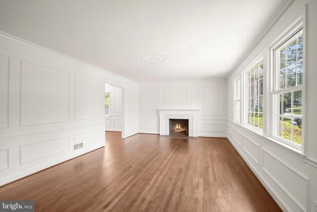 Foto del edificio - 7109 Radnor Rd