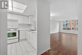 Building Photo - 5785 Yonge St