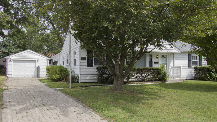 Primary Photo - 7 Duke Ave